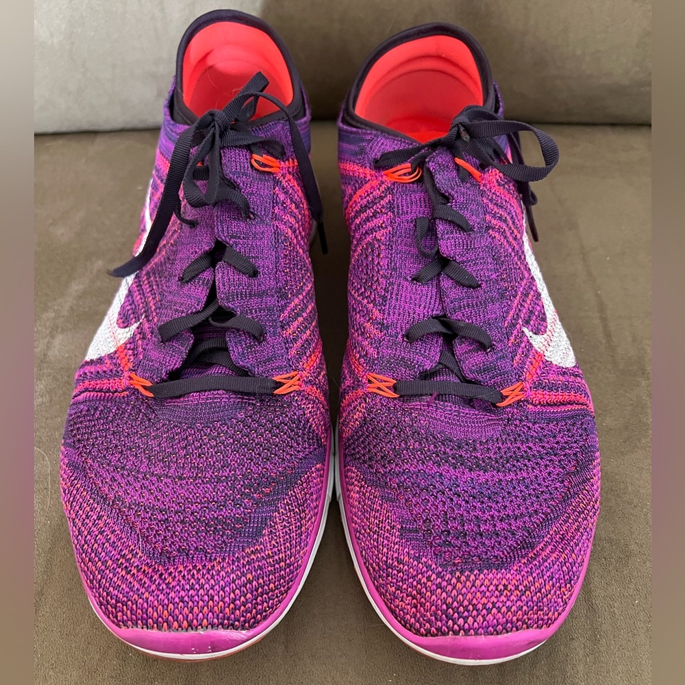 Women’s Nike Free TR Flyknit sneaker, size 11. Used for cross training.